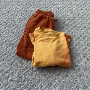 Boys Gap thermal long sleeve shirt and sweatpant set size small